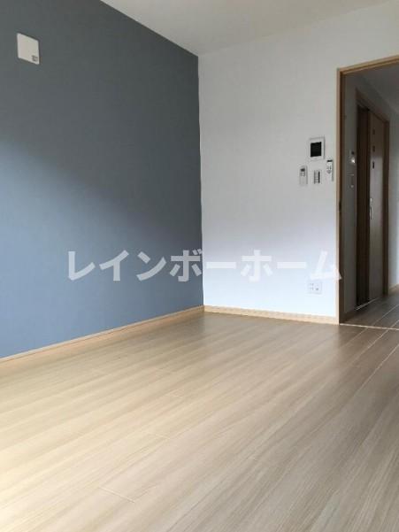 居室・リビング　※別部屋参考写真です。
