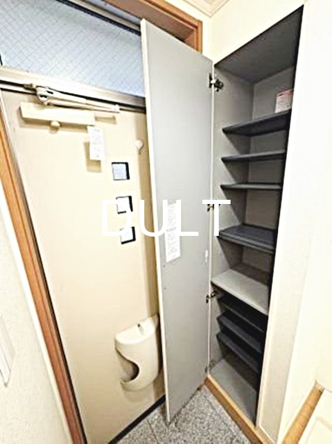 玄関　玄関です。