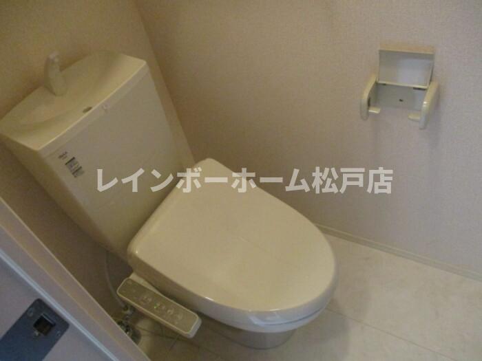 トイレ　ゆったりとした空間のトイレです