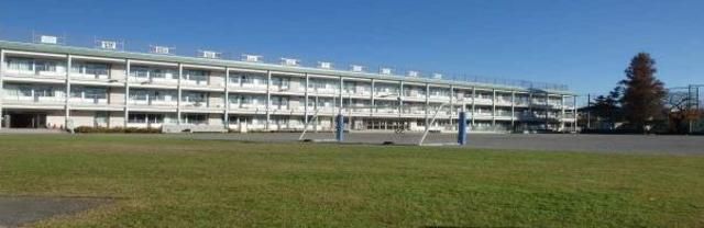 小学校　世田谷区立赤堤小学校（小学校）まで671m