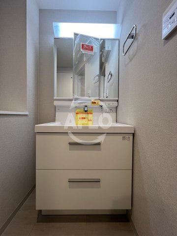洗面設備　グランヴィラッセ北梅田　洗面所