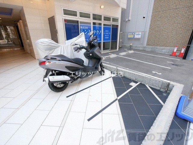 駐車場　駐輪場