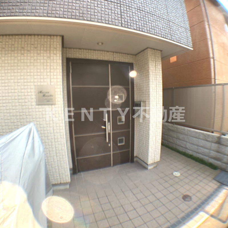 エントランス　建物の内部です