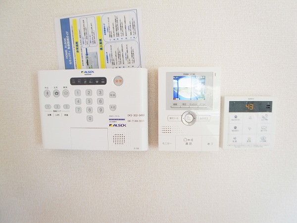 セキュリティ　同物件別部屋写真