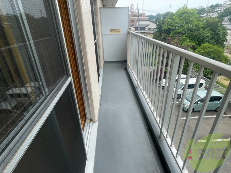 バルコニー　バルコニーはこちらです。長さも幅も広々しています！！