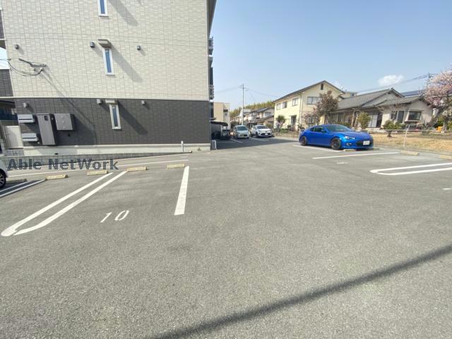 駐車場　駐車場