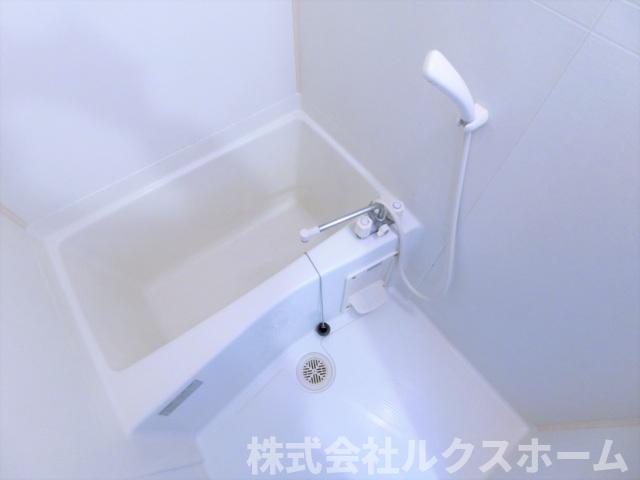 バス・シャワールーム　お風呂で日々の疲れを落としましょう
