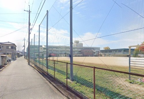 小学校　大和郡山市立郡山北小学校（小学校）まで365m