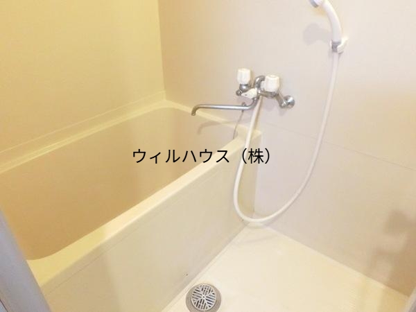 バス・シャワールーム　キレイな浴室です！