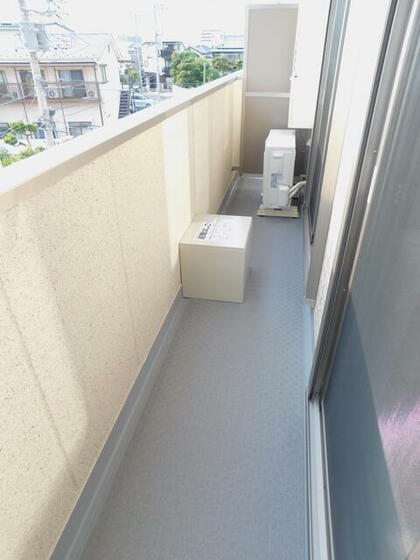 バルコニー　同物件別部屋写真