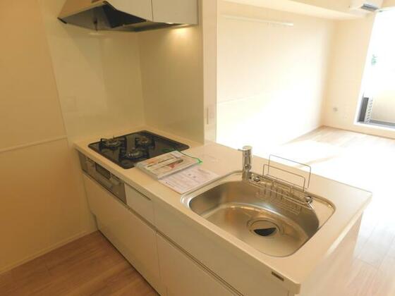キッチン　同物件別部屋写真