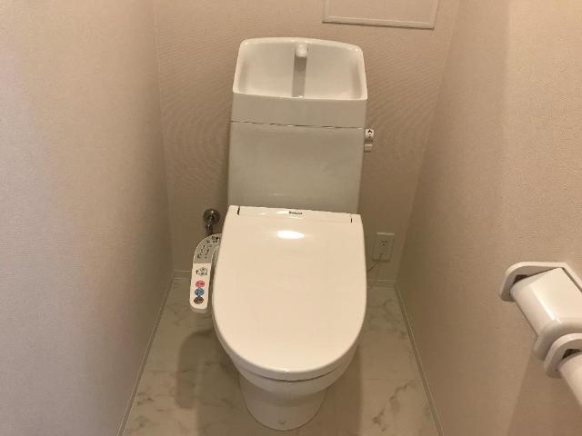 トイレ　シャワー付トイレ