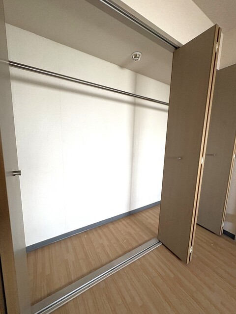 収納　※クリーニング前の写真です