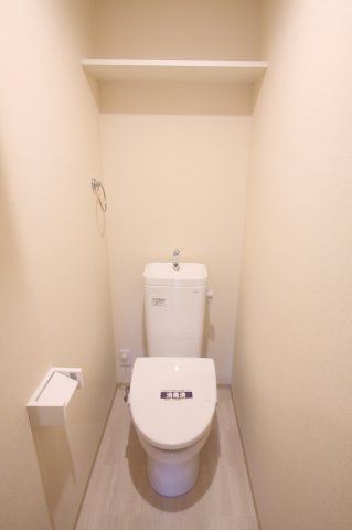 トイレ　（別タイプ参考写真）ROW HOUSE 王子本町　王子本町2