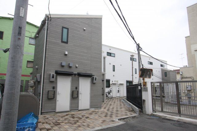 建物外観　ROW HOUSE 王子本町　王子本町2