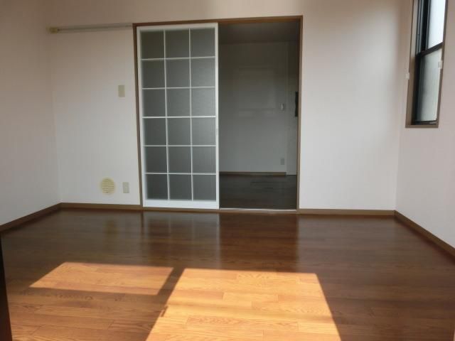 その他部屋・スペース　南向きの明るい居室