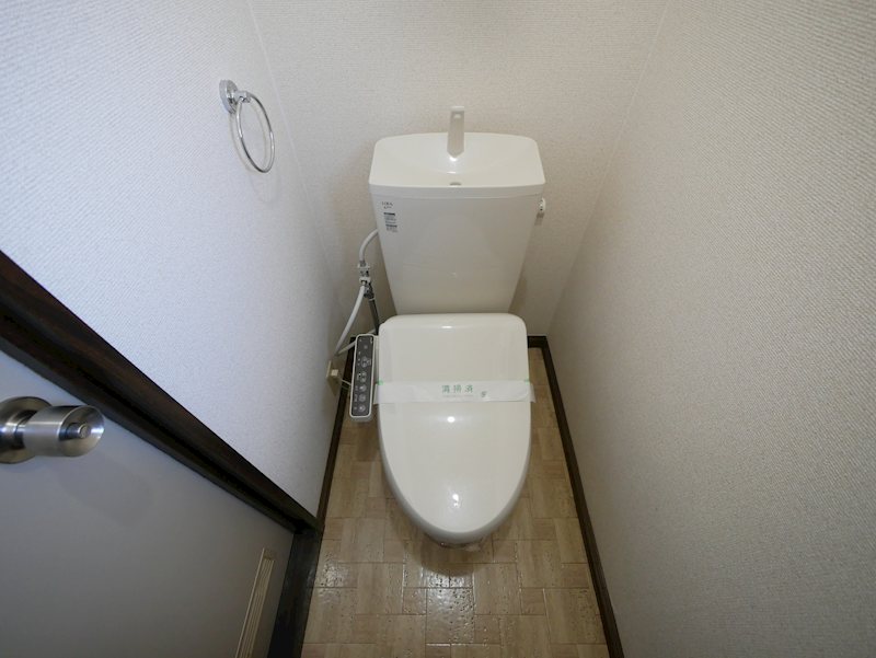 トイレ　ウォシュレット