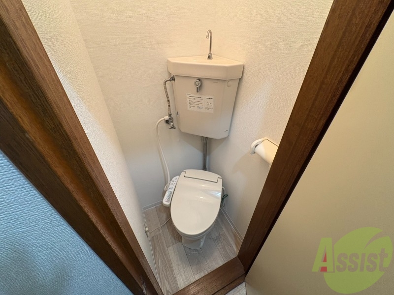 トイレ　こちらはトイレです。清潔感があり、安心して使用できます。