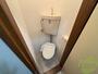 トイレ　こちらはトイレです。清潔感があり、安心して使用できます。