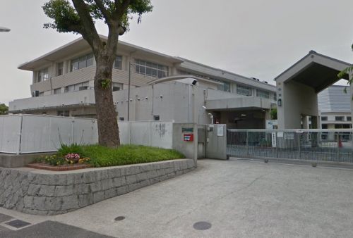 小学校　神戸市立魚崎小学校（小学校）まで231m