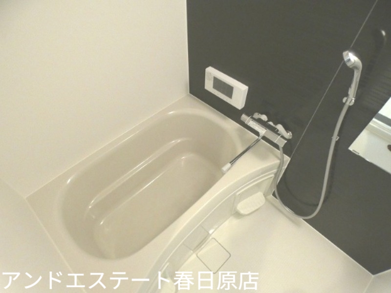 バス・シャワールーム　ＴＶ付き浴槽