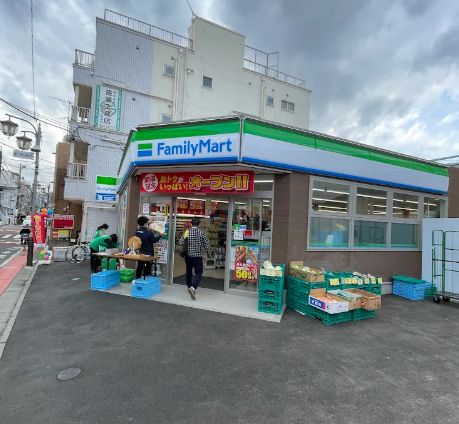 コンビニ　ファミリーマート富士見ヶ丘駅南店（コンビニ）まで578m