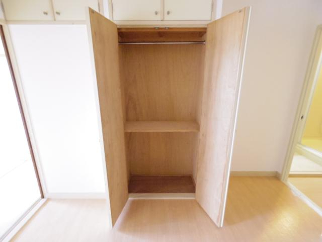 収納　同型モデル写真