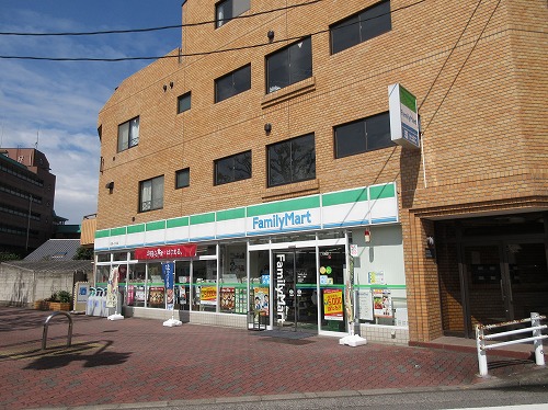 コンビニ　ファミリーマート 向原一丁目店（コンビニ）まで179m