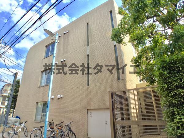 建物外観　落ち着いた雰囲気の外観です