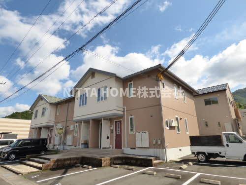駐車場　※敷地内に空き駐車場がありません。