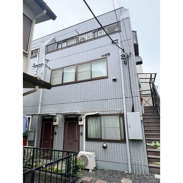 建物外観　落ち着いた雰囲気。