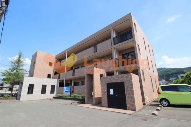 建物外観　落ち着いた雰囲気の外観です