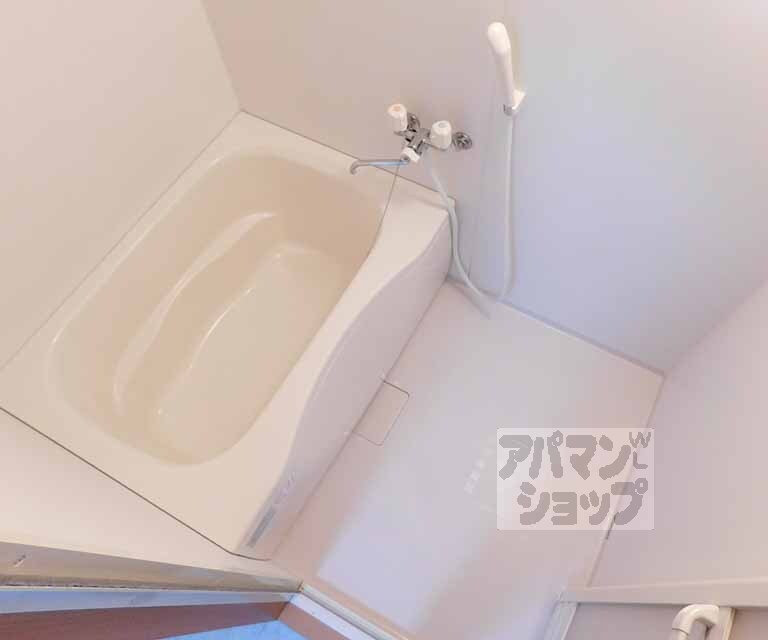 バス・シャワールーム　綺麗なお風呂です