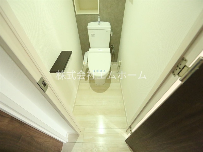 トイレ　温水洗浄便座付