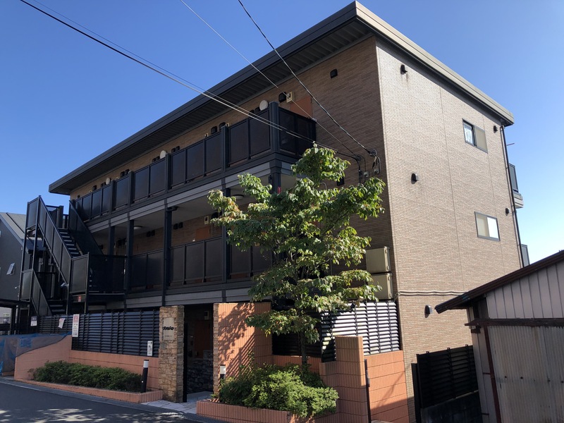 建物外観　コンビニまで徒歩圏内☆