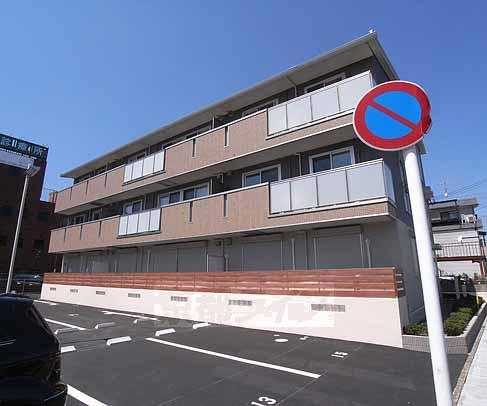建物外観　全戸南向きで日当たり良好