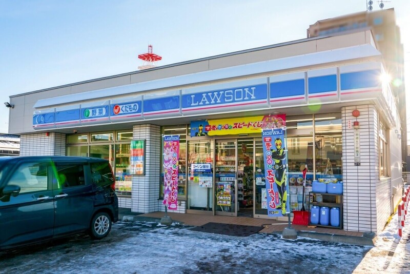 コンビニ　ローソン札幌白石本通6丁目店（コンビニ）まで447m