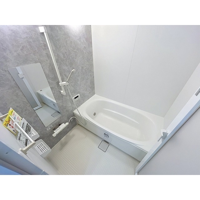 ラトゥール渚Bの風呂写真