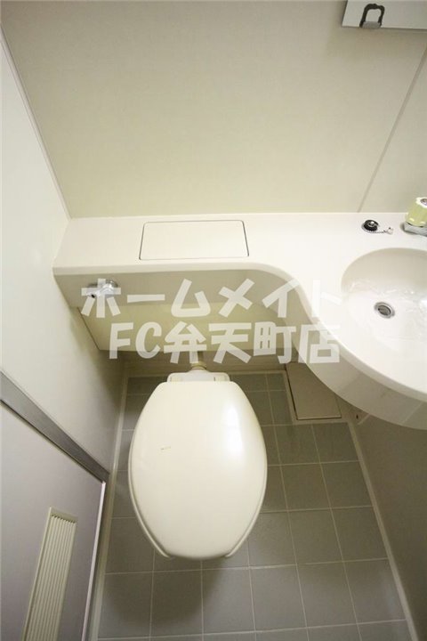 トイレ　シンプルで使いやすいトイレです