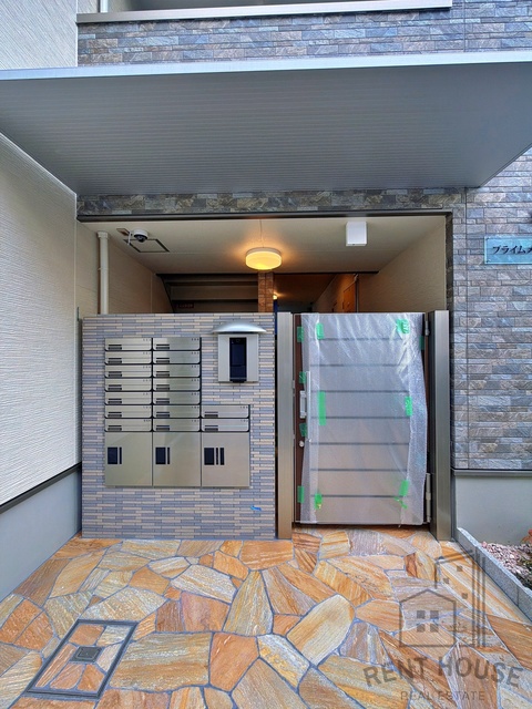 エントランス　外観（建設中）