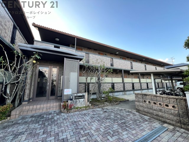 建物外観　オートロック付きで安心！宅配BOX付きで便利！