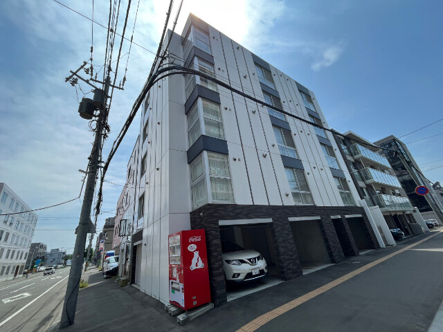 建物外観　札幌市北区北二十三条西「ＥｌＣｉｅｌｏ」