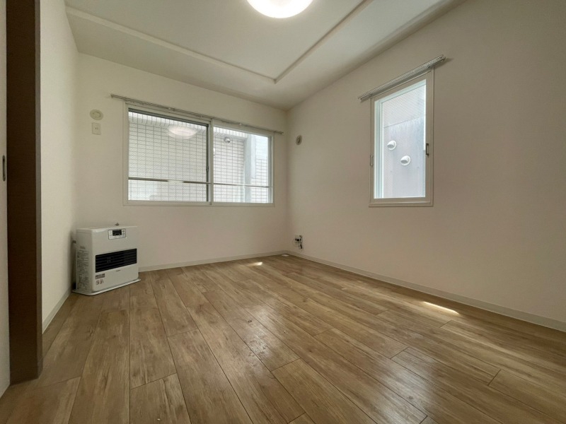 居室・リビング　広くてキレイなお部屋が広がっていて、充実した生活が送れそう。