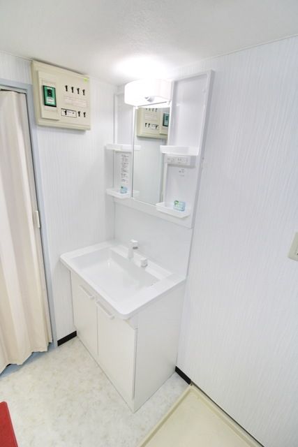 洗面設備　★★海まで750ｍ！都市ガス！閑静で住環境・日当たり良好！…