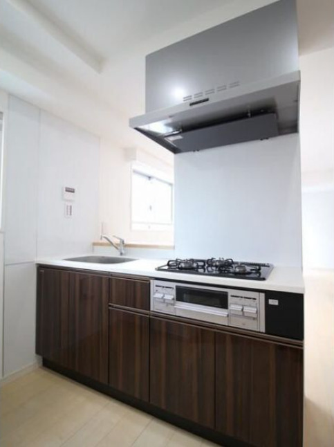 キッチン　※写真は別の階のお部屋です