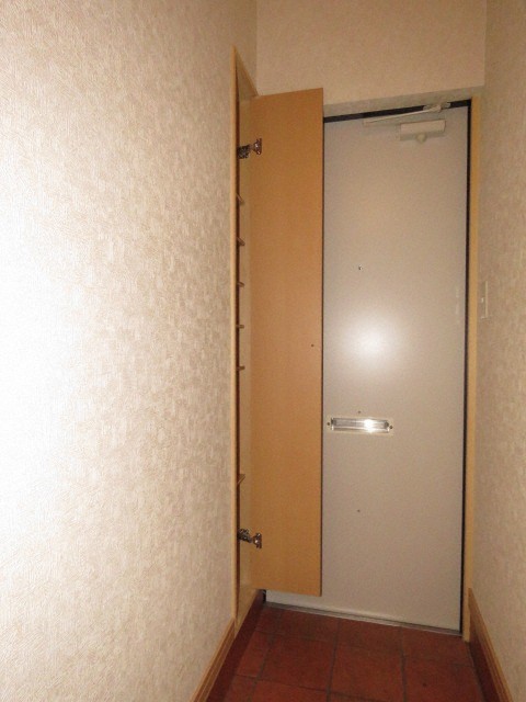 その他設備　玄関収納