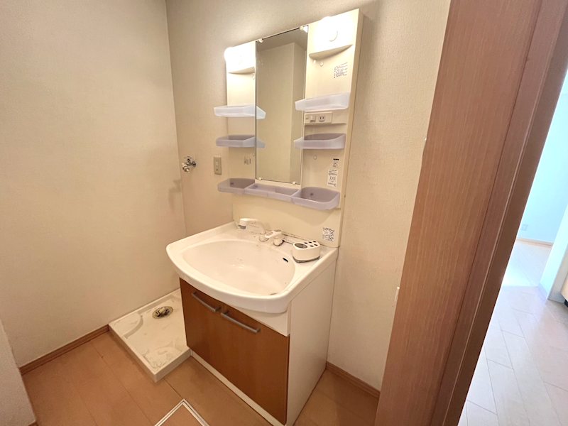 洗面設備　洗面脱衣所　※他部屋の参考写真です