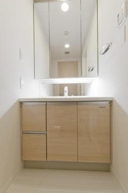 洗面設備　※写真は同タイプ住戸です。