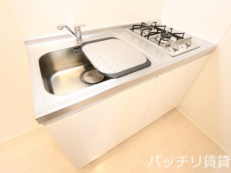 キッチン　同型タイプの為、現状を優先いたします。