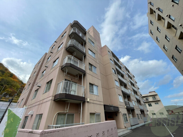 建物外観　札幌市中央区南六条西「ドミ円山」